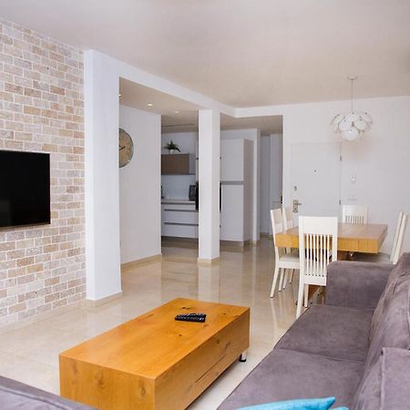 בת ים Apartments4You Etsel מראה חיצוני תמונה